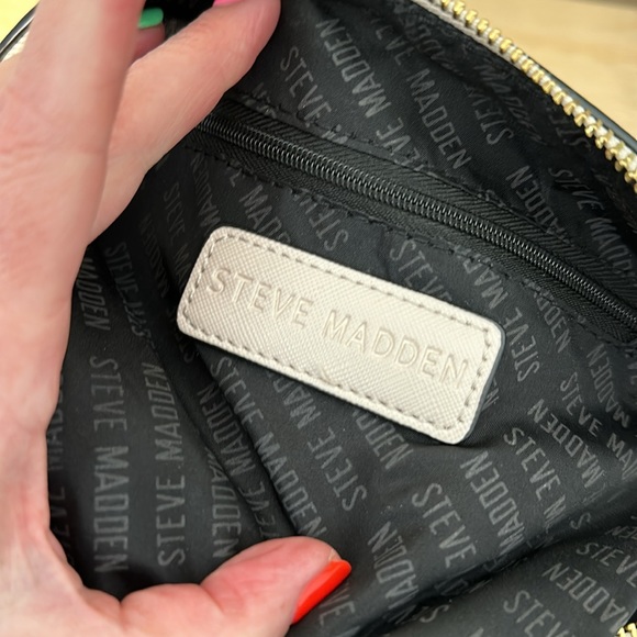 Steve Madden Purse - Picture 5 of 6